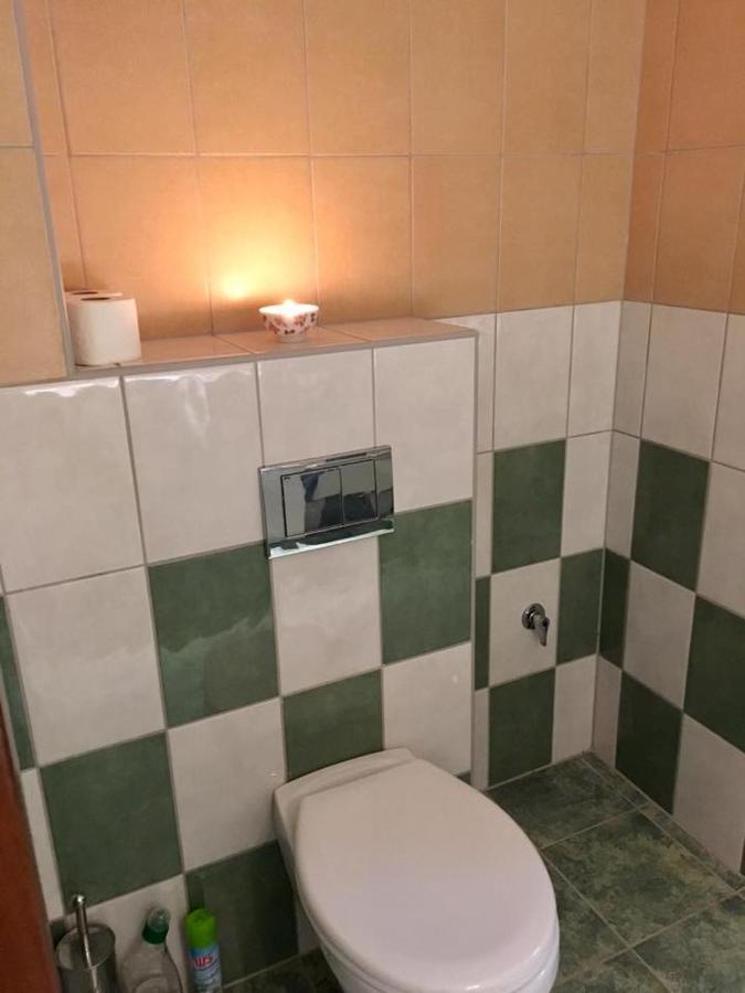 Vagi Apartment Sarvar Bagian luar foto