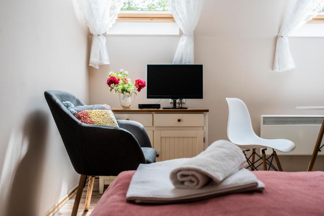 Vagi Apartment Sarvar Bagian luar foto